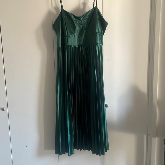 Cider Dresses Nwt Green Silky Maxi Dress Poshmark